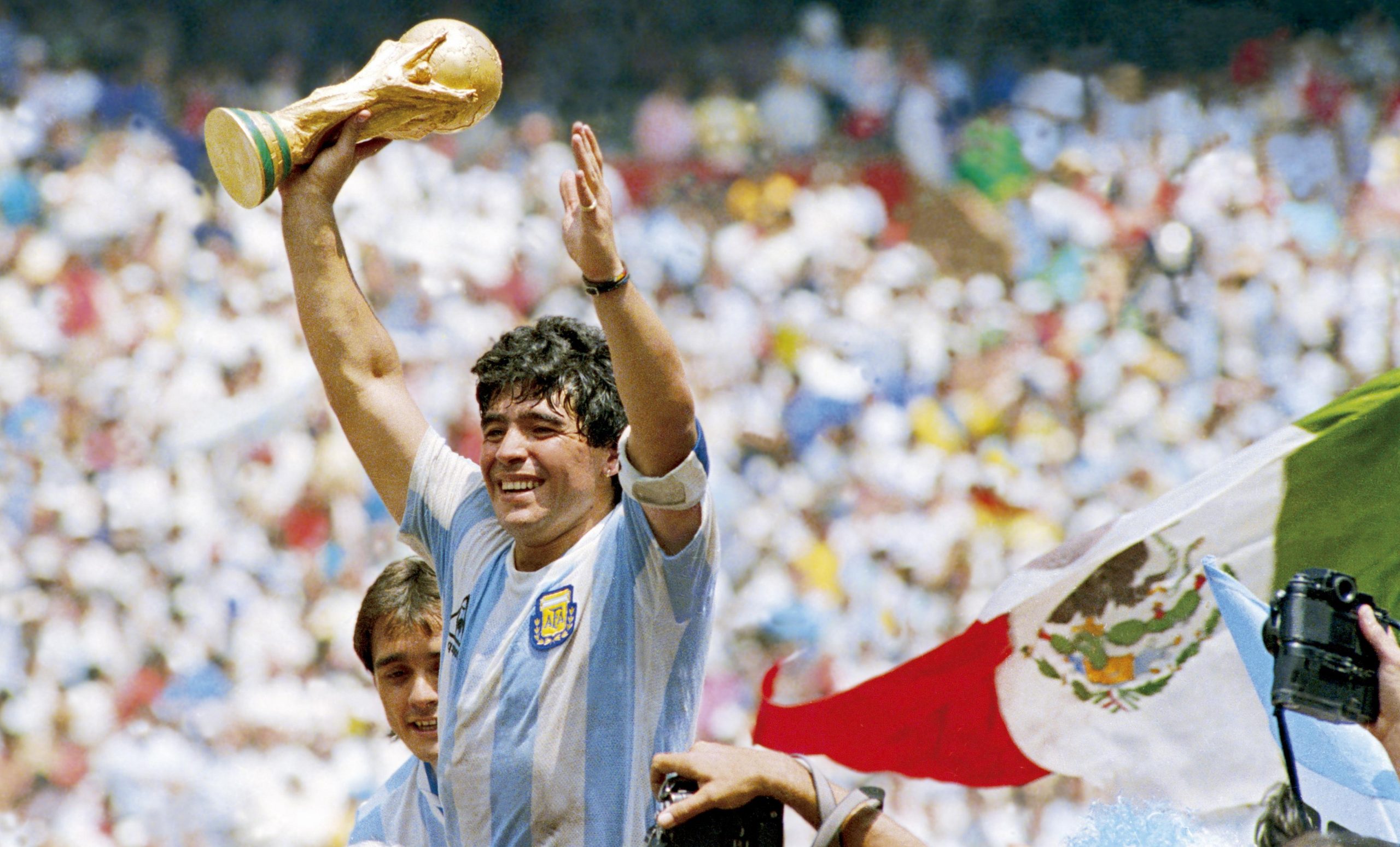 Diego Maradona có thực sự vĩ đại 