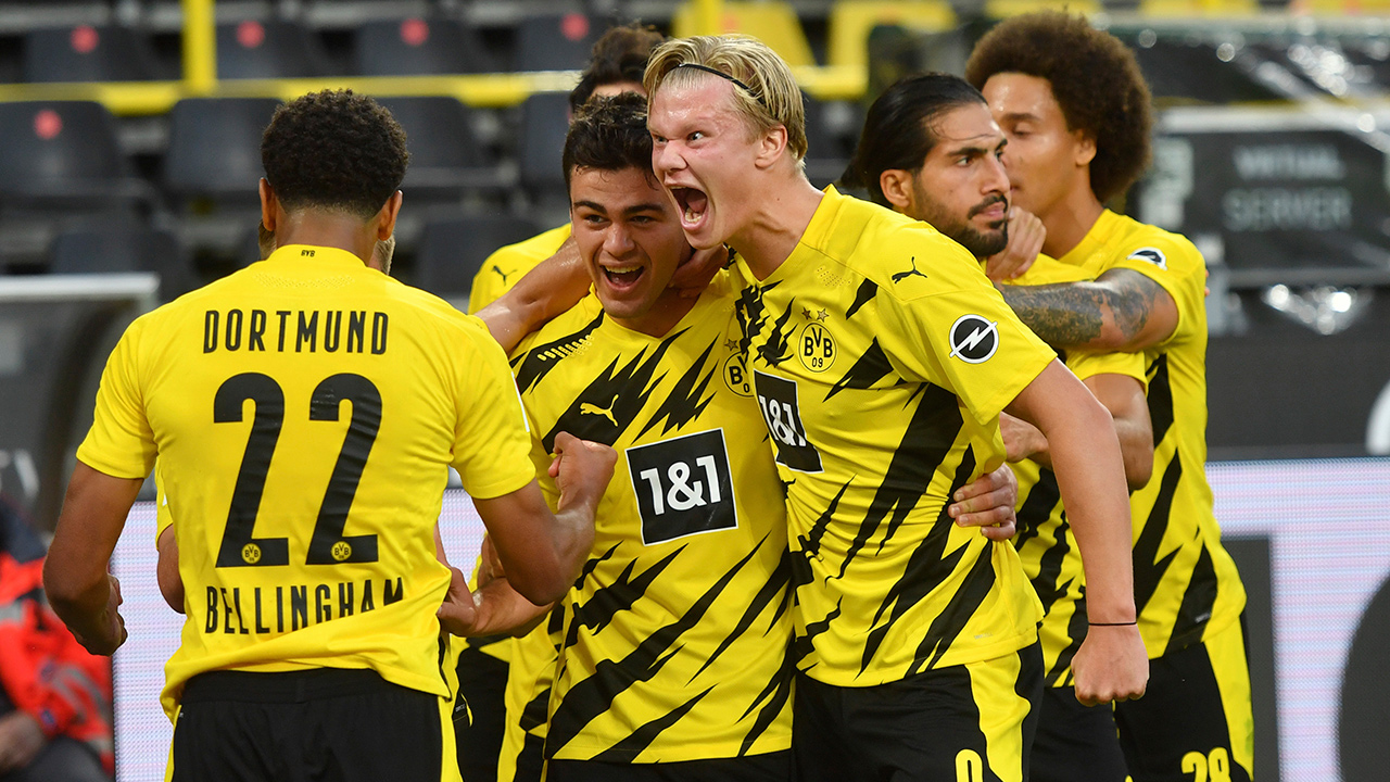 Dortmund trở lại đầy ngoạn mục sau những trận thua liên tiếp