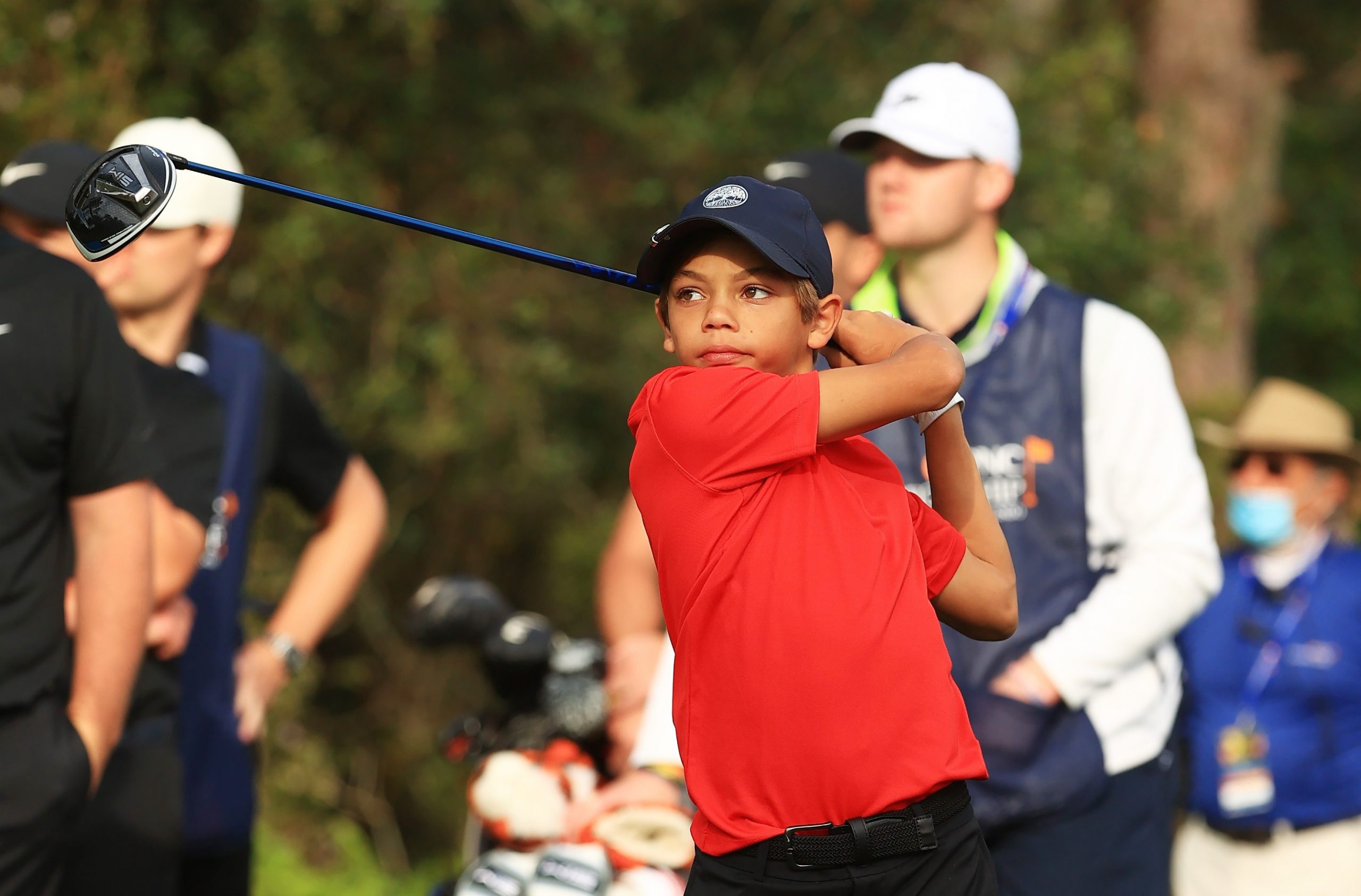 Con trai Charlie Woods của Tiger Woods khiến giới golf ngây ngất
