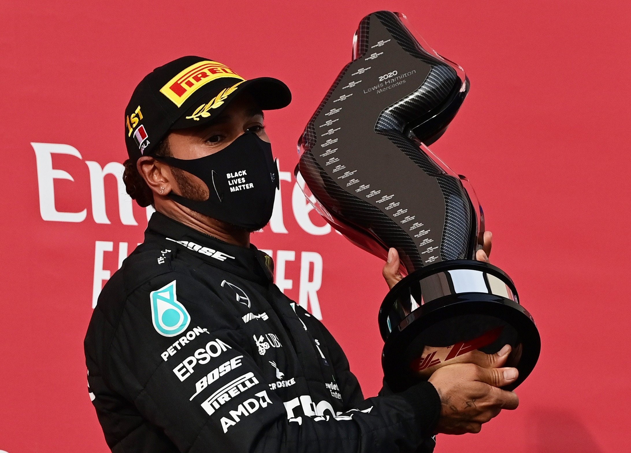 Valtteri Bottas ôm trọn giải chiến thắng trận đầu F1 năm 2020